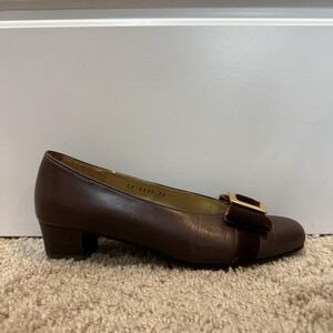 Vintage Yves Saint Laurent Shoes Womens Size 35 Brown Velvet Bow Pumps 80s
